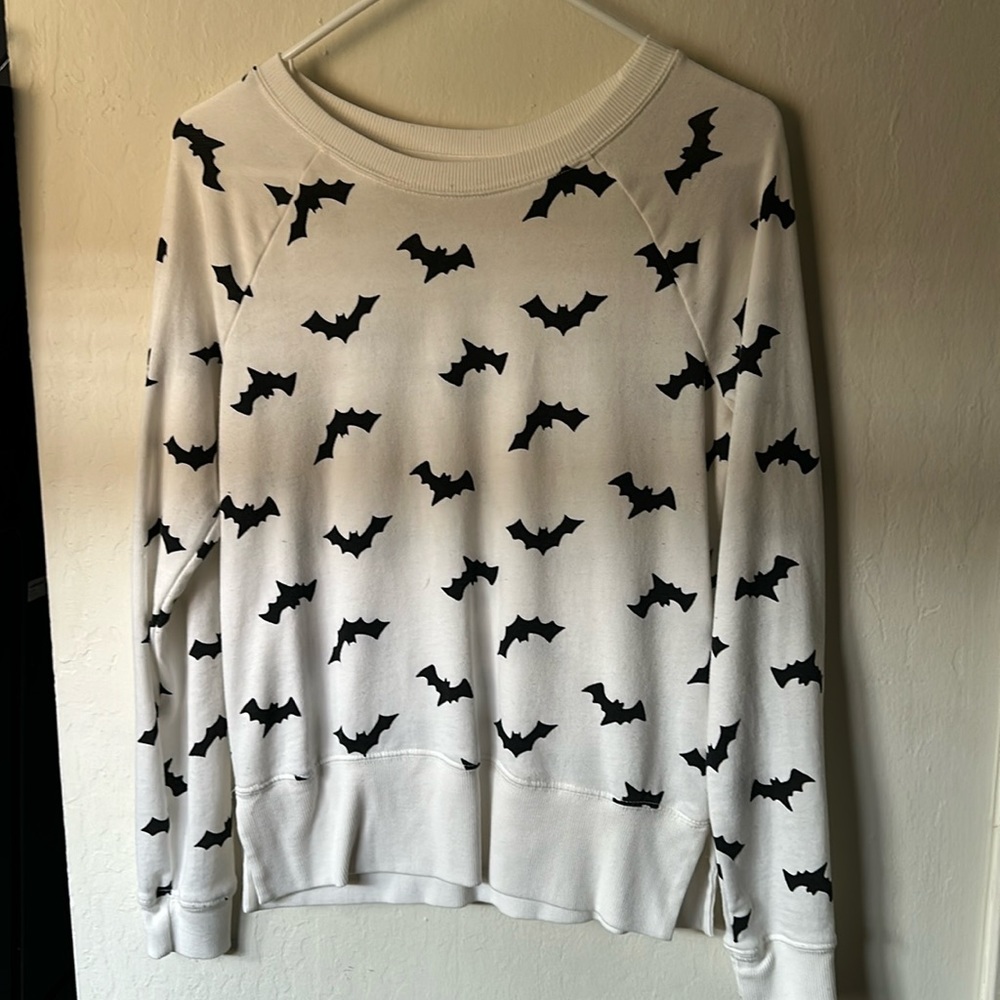 Long sleeve with Bats!